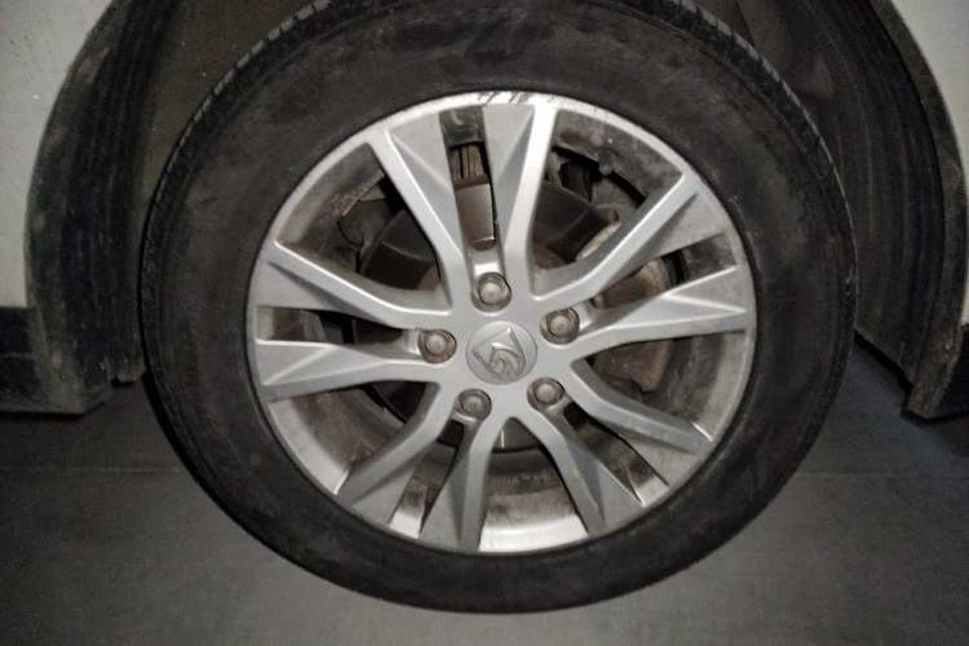 Used Baojun 730 2016 1.8L iAMT Luxury Model 7 Seats Right Front Wheel Hub