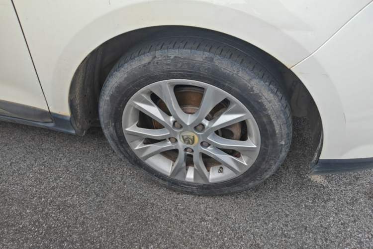 Used Baojun 730 2016 1.5L Manual Comfort Version 7 Seats China V Emission Standard Right Front Wheel Hub