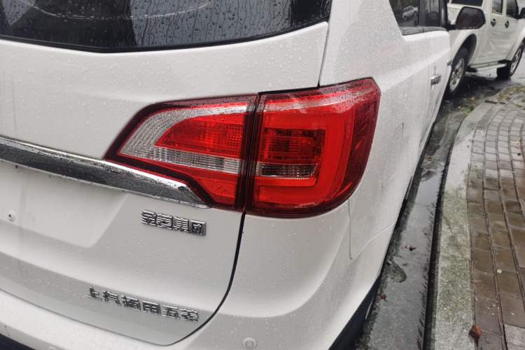 Used Baojun 730 2016 1.5L Manual Comfort Version 7 Seats China V Emission Standard Right Rear Taillight