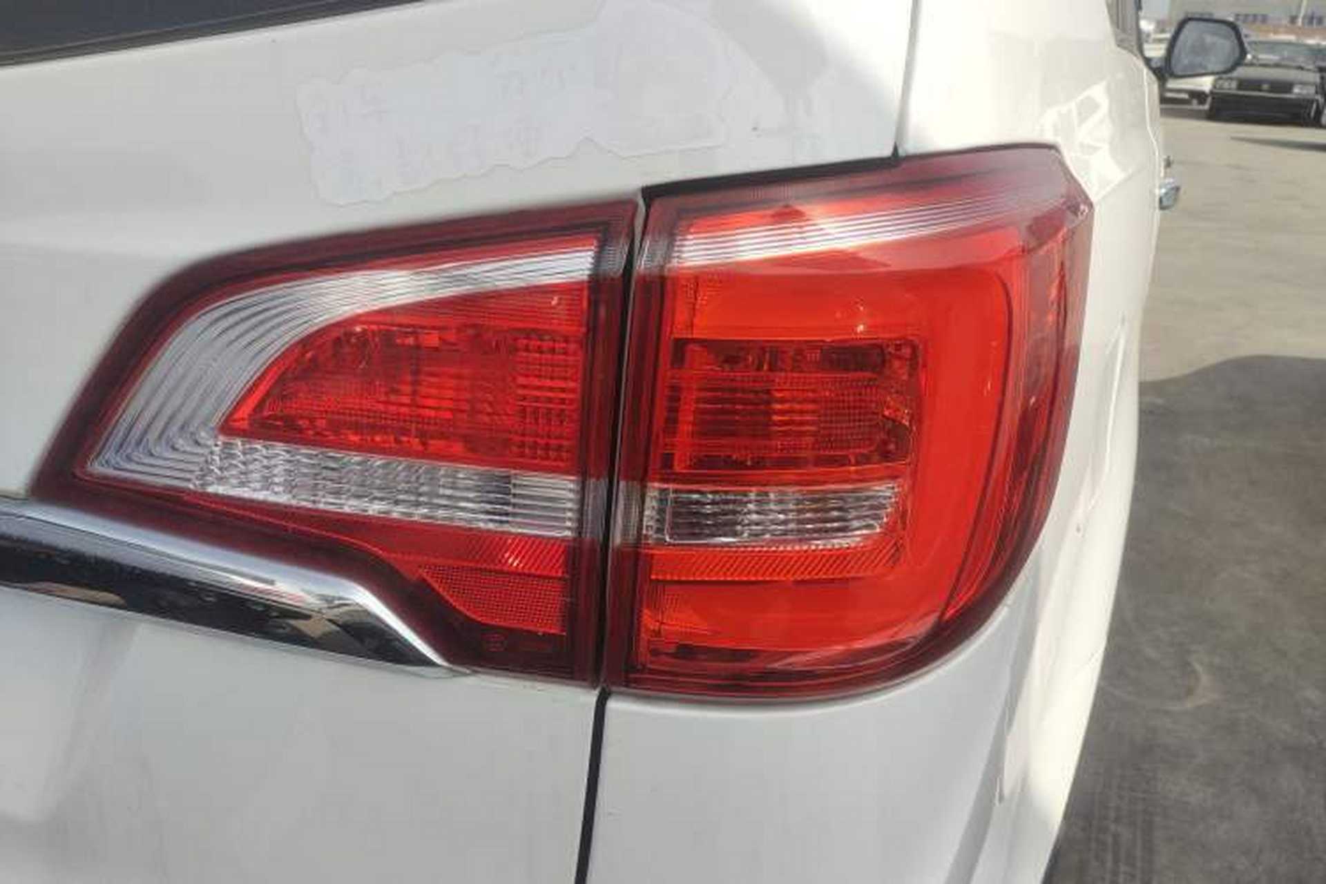 Used Baojun 730 2016 1.5L Manual Comfort Version 7 Seats China V Emission Standard Right Rear Taillight