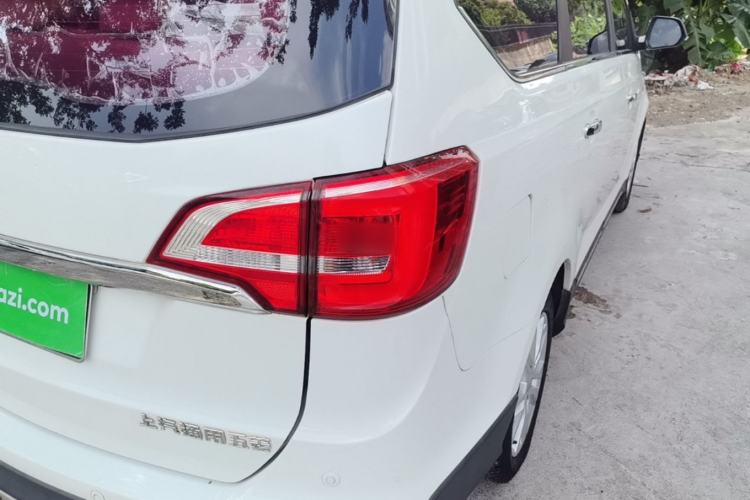 Used Baojun 730 2016 1.5L Manual Comfort Version 7 Seats China V Emission Standard Right Rear Taillight