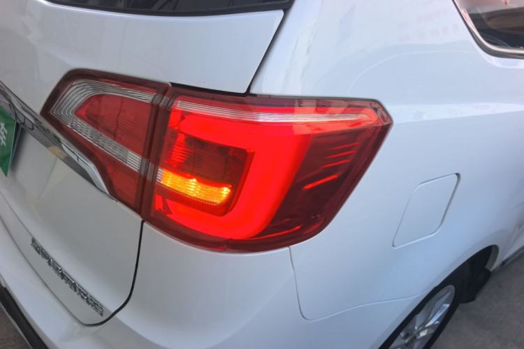 Used Baojun 730 2016 1.8L iAMT Comfort Version 7 Seats Right Rear Taillight