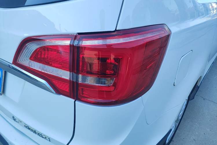 Used Baojun 730 2016 1.5L Manual Luxury Edition 7 Seats Right Rear Taillight