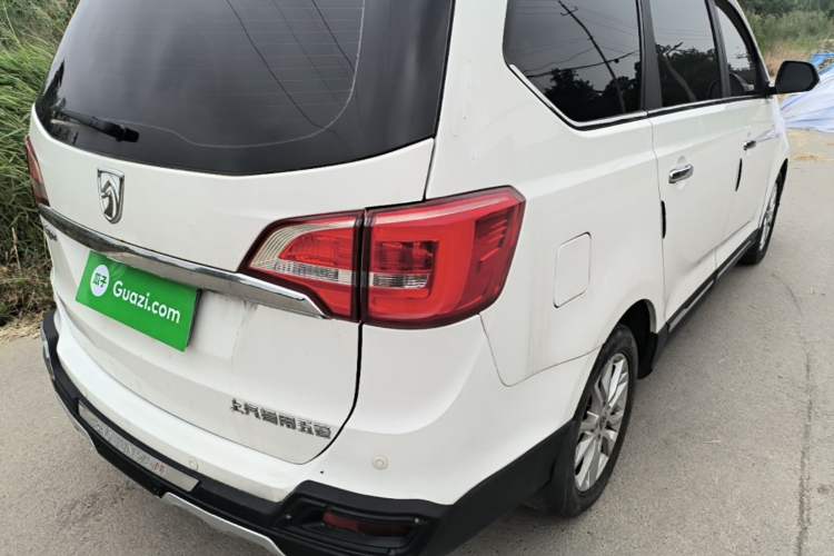 Used Baojun 730 2016 1.5L Manual Comfort Version 7 Seats China V Emission Standard Right Rear Taillight