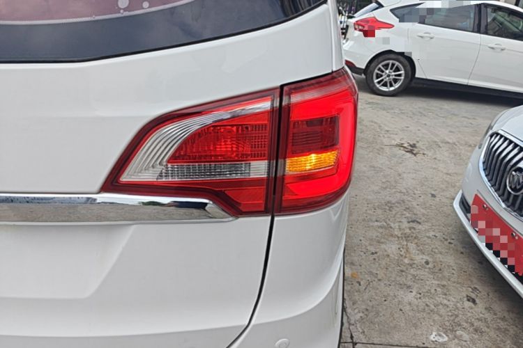 Used Baojun 730 2016 1.5L Manual Comfort Version 7 Seats China V Emission Standard Right Rear Taillight
