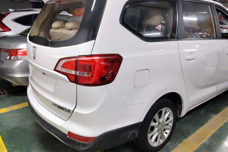 Used Baojun 730 2016 Revised 1.5L Manual Standard Version 7 Seats China V Emission Standard Right Rear Taillight