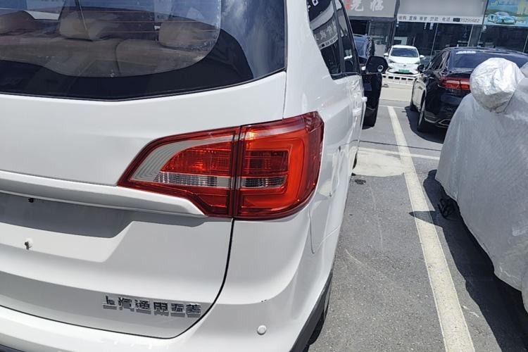 Used Baojun 730 2016 Revised 1.5L Manual Standard Version 7 Seats China V Emission Standard Right Rear Taillight