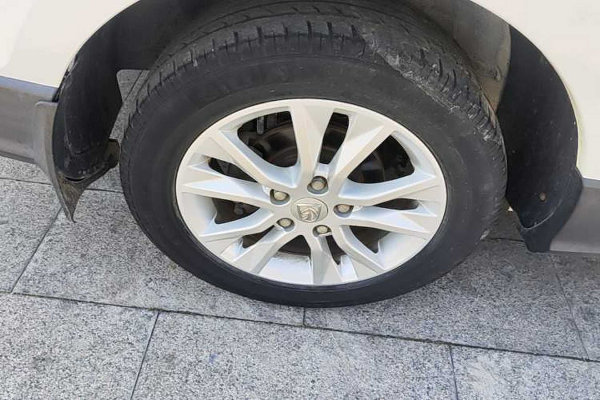 Used Baojun 730 2016 1.5T Manual Standard Version 7 Seats Right Rear Wheel Hub