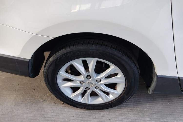 Used Baojun 730 2016 1.5T Manual Luxury Edition 7 Seats Right Rear Wheel Hub