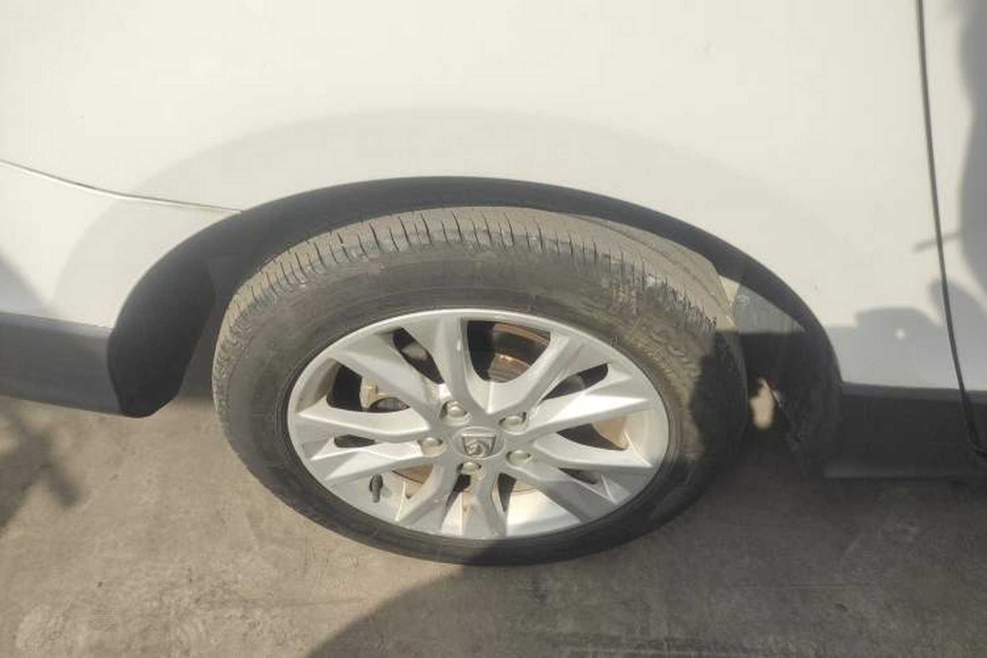 Used Baojun 730 2016 1.5L Manual Comfort Version 7 Seats China V Emission Standard Right Rear Wheel Hub