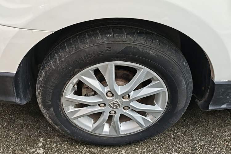Used Baojun 730 2016 1.8L Manual Luxury Edition 7 Seats Right Rear Wheel Hub