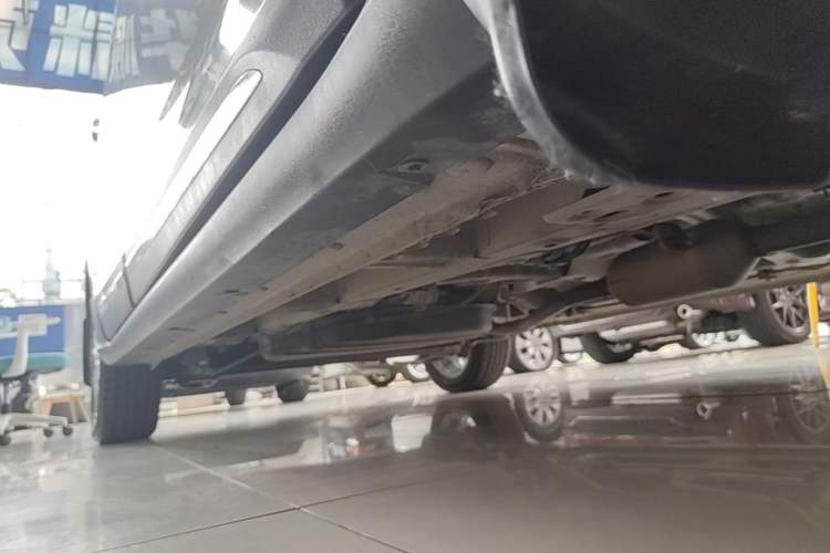 Used Baojun 730 2016 1.5L Manual Comfort Version 7 Seats China V Emission Standard Right Side Sill