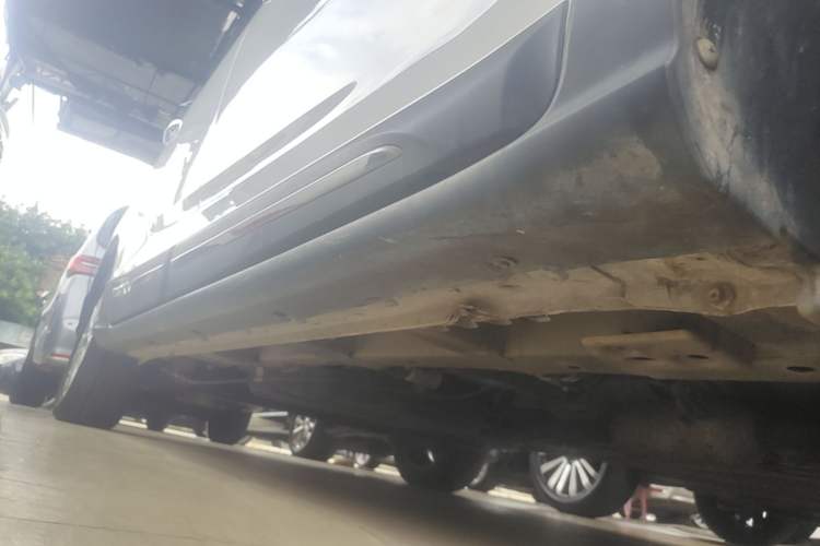 Used Baojun 730 2016 1.5L Manual Comfort Version 7 Seats China V Emission Standard Right Side Sill