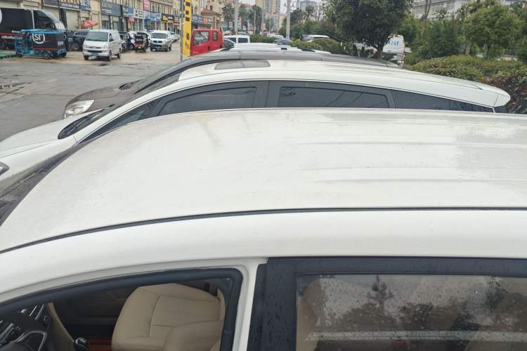 Used Baojun 730 2016 Revised 1.5L Manual Standard Version 7 Seats China V Emission Standard Roof