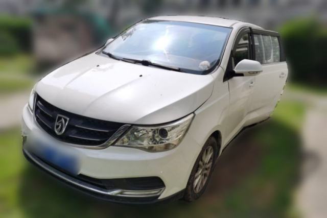 Used Baojun 730 2016 Revised 1.5L Manual Standard Version 7 Seats China V Emission Standard