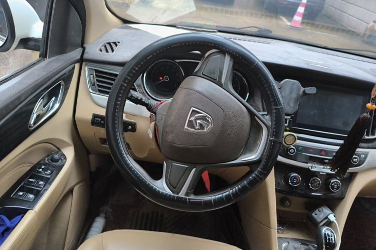 Used Baojun 730 2016 1.5L Manual Comfort Version 7 Seats China V Emission Standard Steering Wheel