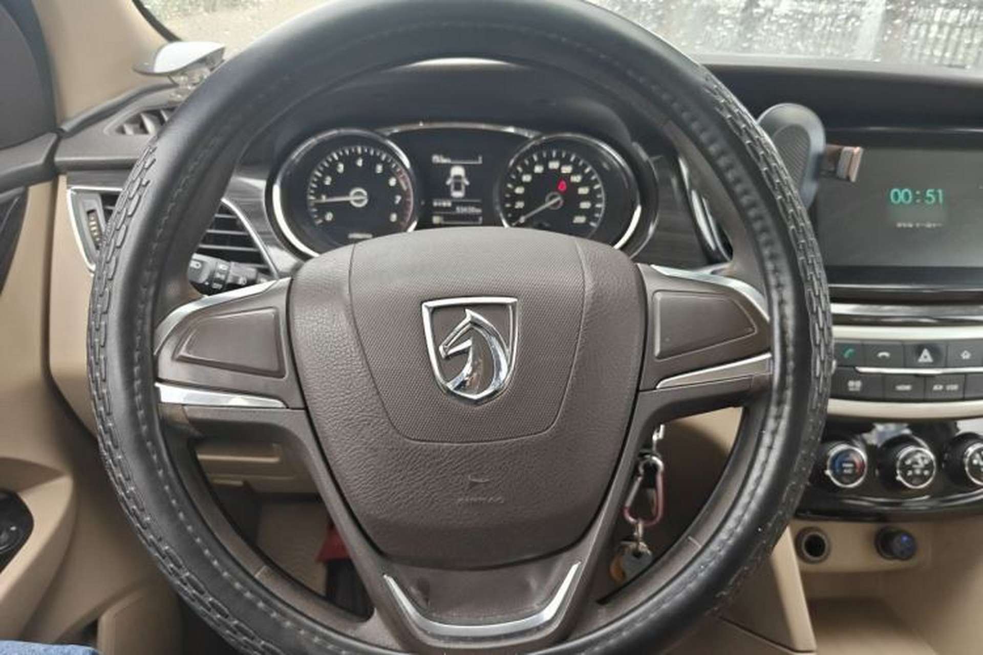 Used Baojun 730 2016 1.5L Manual Comfort Version 7 Seats China V Emission Standard Steering Wheel