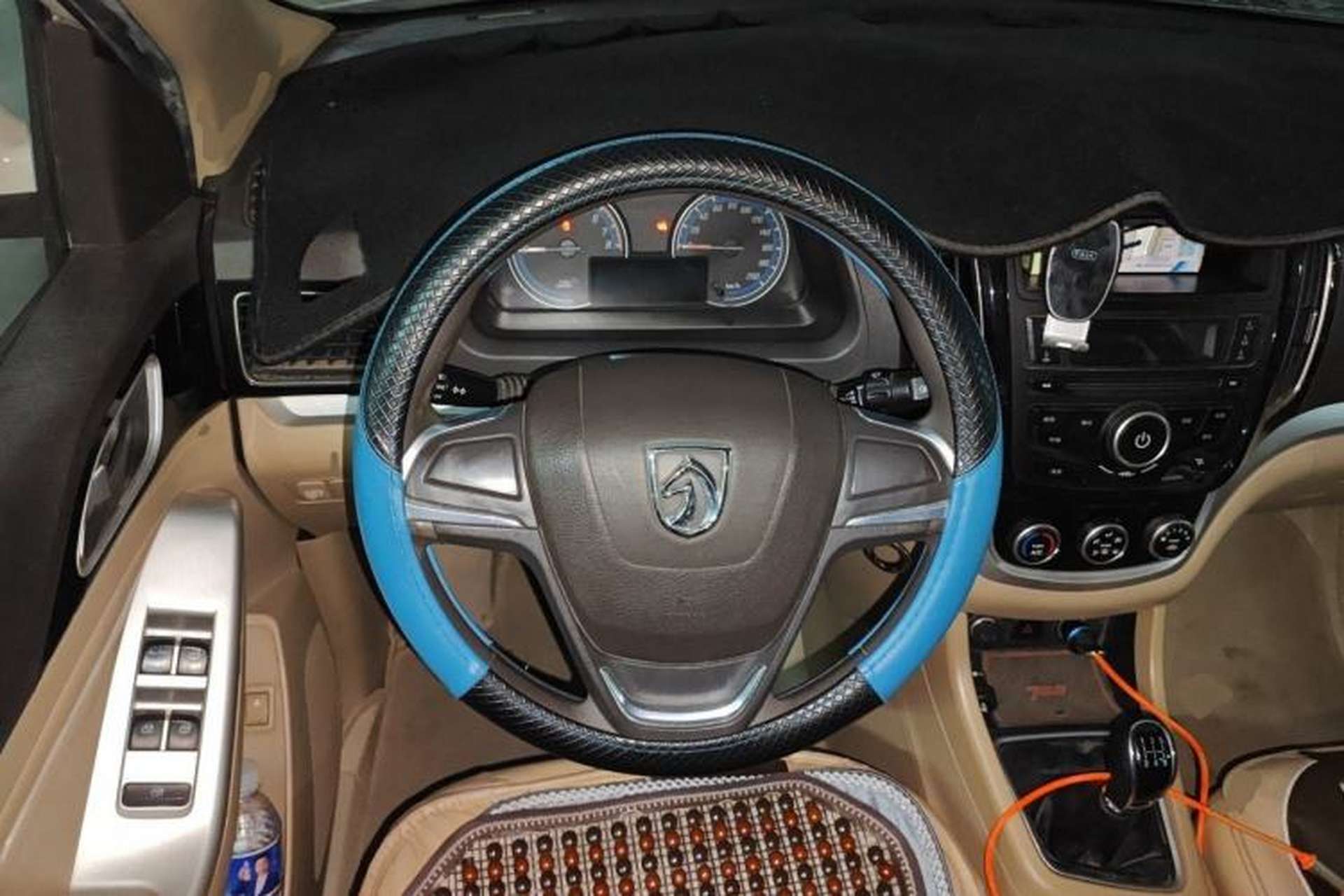 Used Baojun 730 2016 1.5L Manual Value Edition 7 Seats China V Emission Standard Steering Wheel