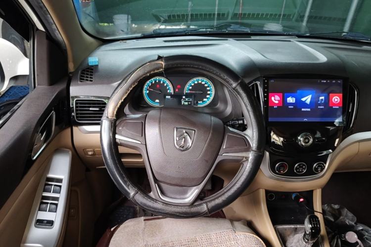 Used Baojun 730 2016 1.5L Manual Value Edition 7 Seats China V Emission Standard Steering Wheel