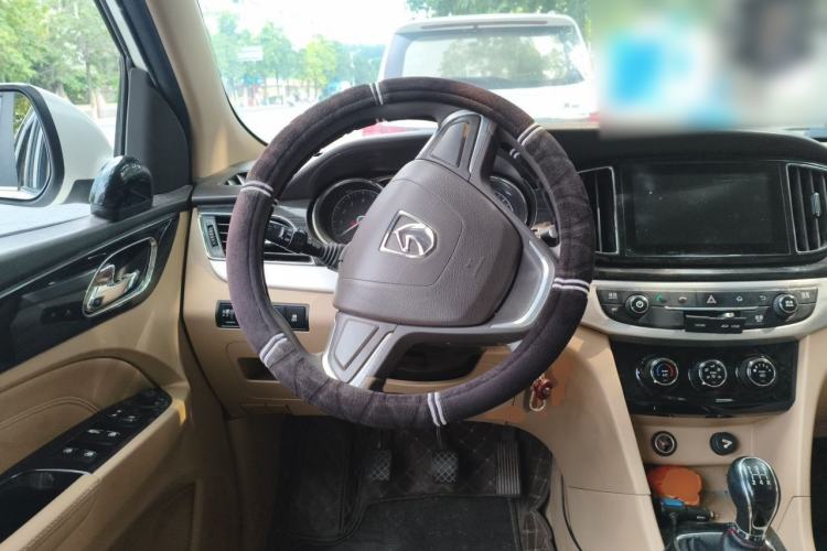Used Baojun 730 2016 1.5L Manual Comfort Version 7 Seats China V Emission Standard Steering Wheel
