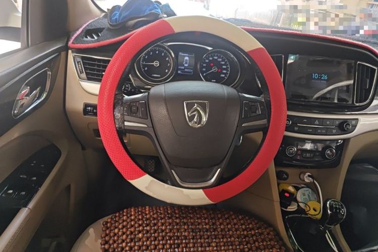 Used Baojun 730 2016 1.8L Manual Luxury Edition 7 Seats Steering Wheel