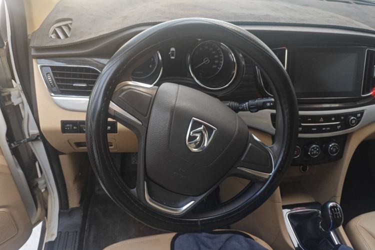 Used Baojun 730 2016 1.5L Manual Comfort Version 7 Seats China V Emission Standard Steering Wheel