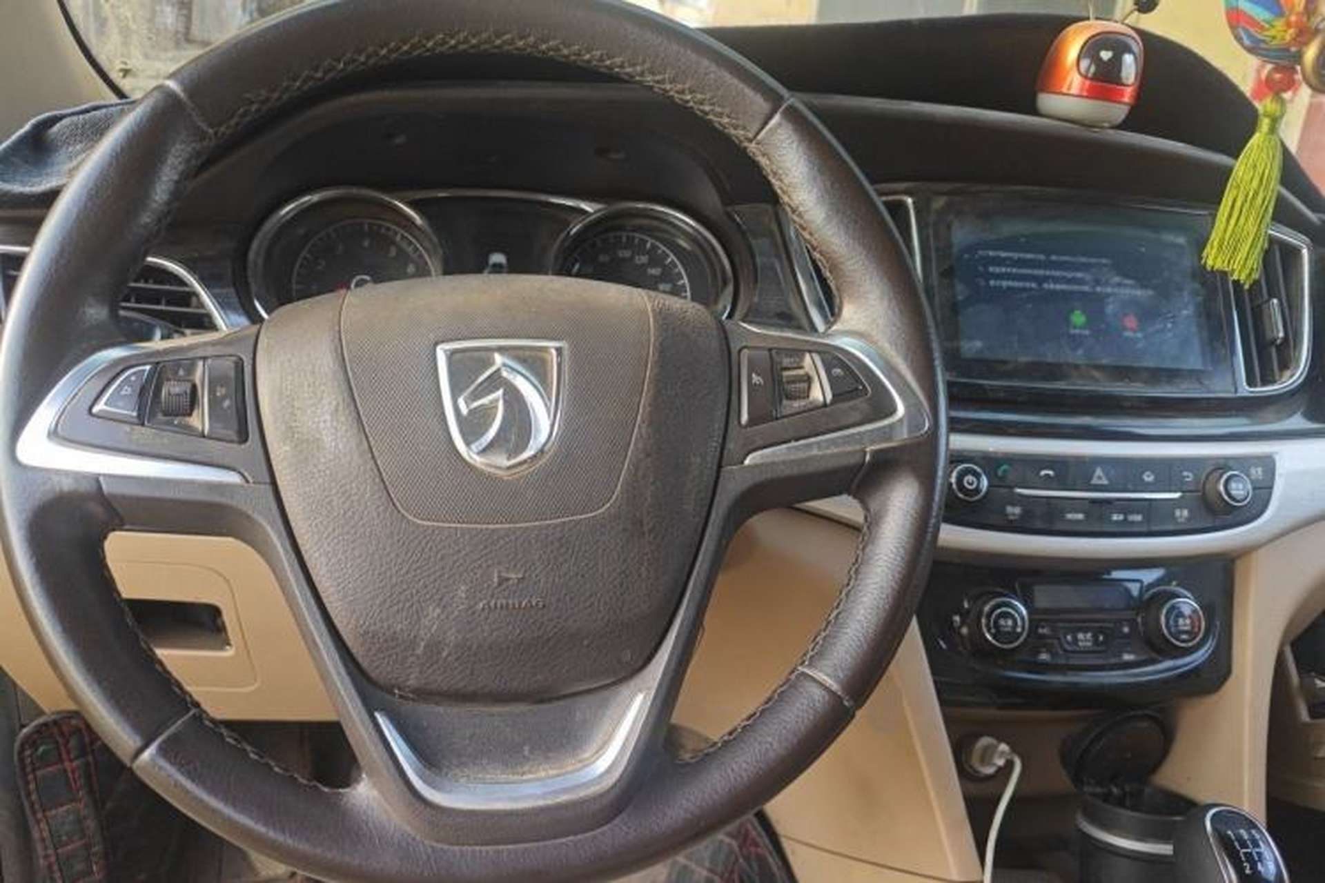 Used Baojun 730 2016 1.5L Manual Comfort Version 7 Seats China V Emission Standard Steering Wheel