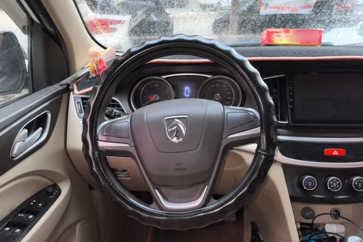 Used Baojun 730 2016 1.5L Manual Standard Version 5 Seats Steering Wheel