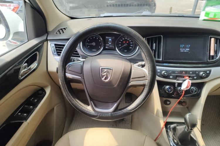 Used Baojun 730 2016 1.5L Manual Comfort Version 7 Seats China V Emission Standard Steering Wheel