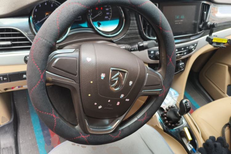 Used Baojun 730 2016 1.5L Manual Comfort Version 7 Seats China V Emission Standard Steering Wheel