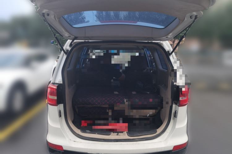 Used Baojun 730 2016 Revised 1.5L Manual Standard Version 7 Seats China V Emission Standard Trunk