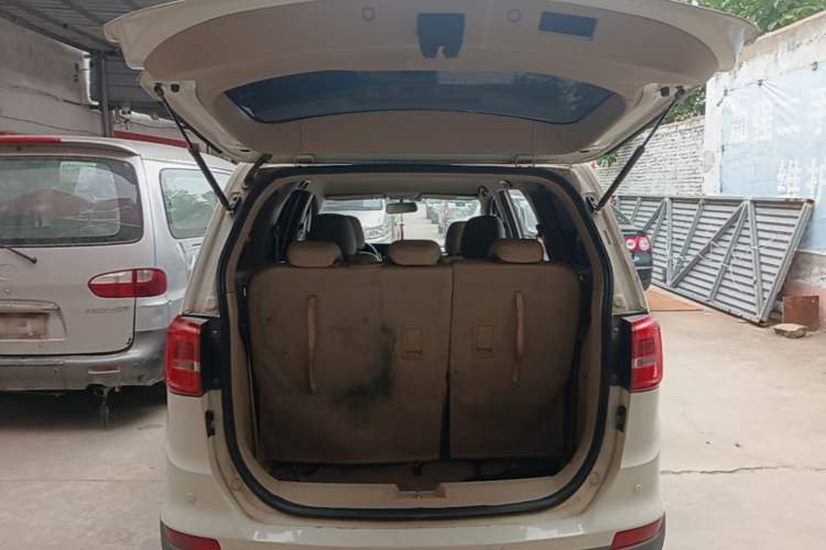 Used Baojun 730 2016 1.5L Manual Comfort Version 7 Seats China V Emission Standard Trunk