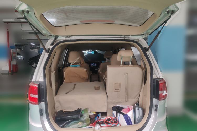 Used Baojun 730 2016 1.5L Manual Comfort Version 7 Seats China V Emission Standard Trunk