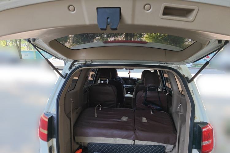 Used Baojun 730 2016 1.8L Manual Luxury Edition 7 Seats Trunk