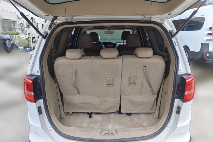 Used Baojun 730 2016 1.5L Manual Luxury Edition 7 Seats Trunk