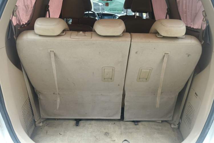 Used Baojun 730 2016 1.5L Manual Luxury Edition 7 Seats Trunk