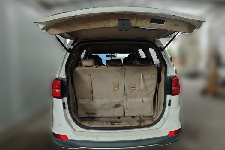 Used Baojun 730 2016 1.5L Manual Comfort Version 7 Seats China V Emission Standard Trunk