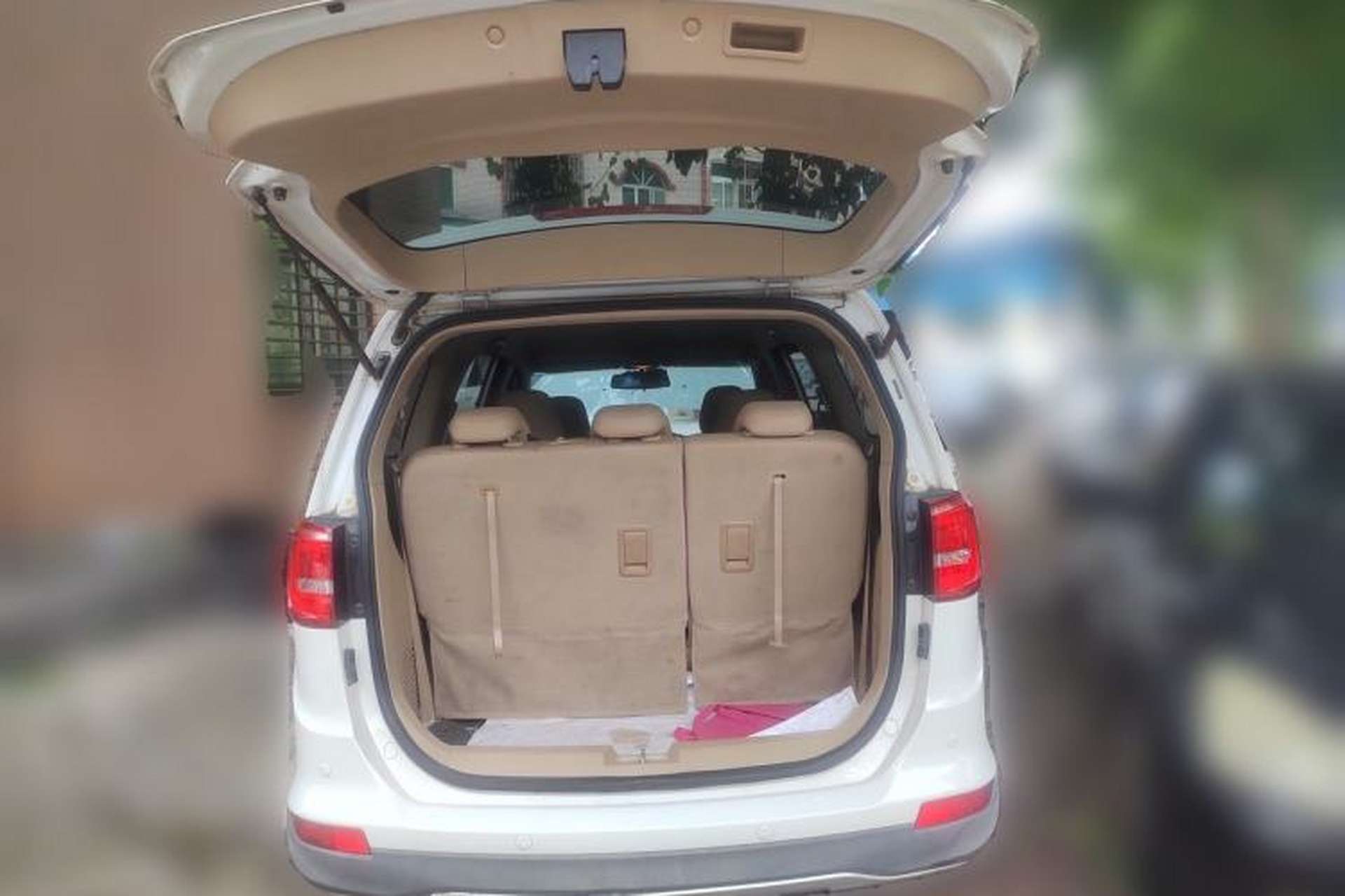 Used Baojun 730 2016 1.5L Manual Comfort Version 7 Seats China V Emission Standard Trunk