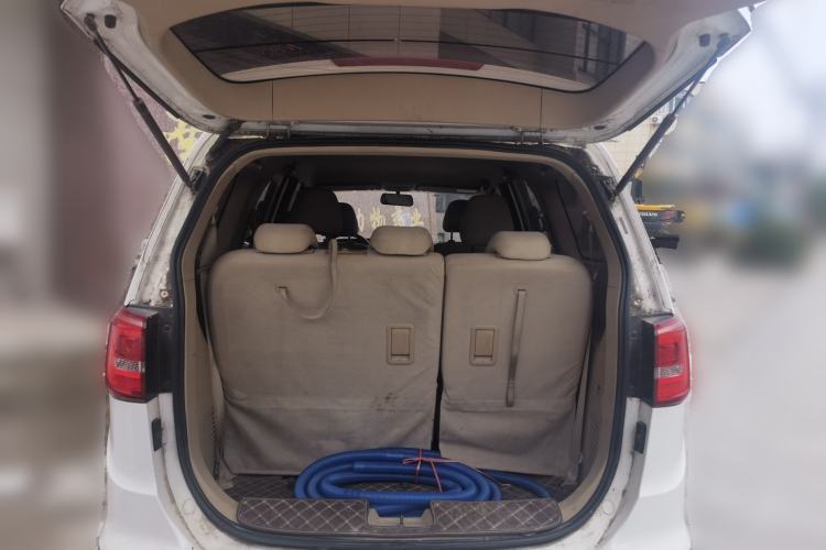 Used Baojun 730 2016 1.5L Manual Standard Version 7 Seats Trunk