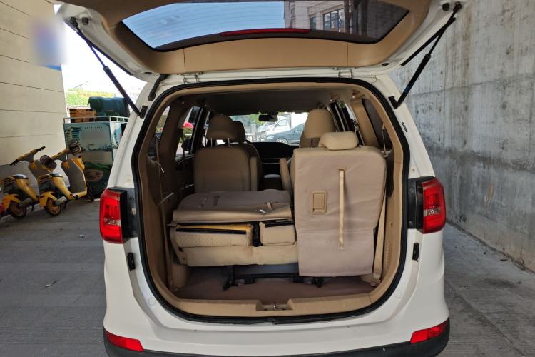 Used Baojun 730 2016 1.5L Manual Value Edition 7 Seats China V Emission Standard Trunk