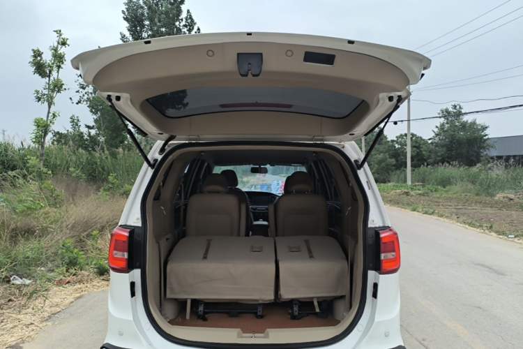 Used Baojun 730 2016 1.5L Manual Comfort Version 7 Seats China V Emission Standard Trunk
