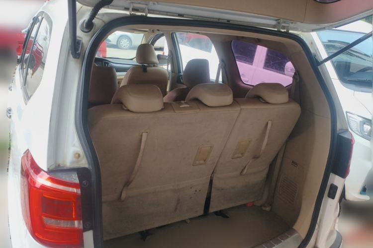 Used Baojun 730 2016 1.5L Manual Luxury Edition 7 Seats Trunk