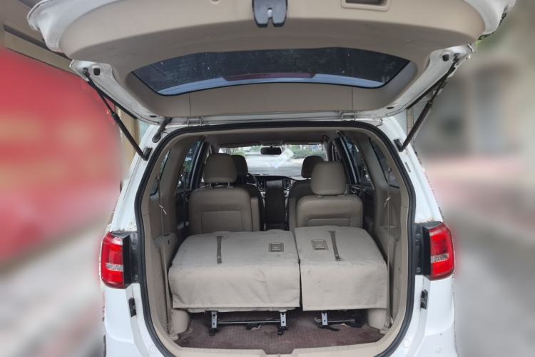 Used Baojun 730 2016 1.5T Manual Comfort Version 7 Seats Trunk