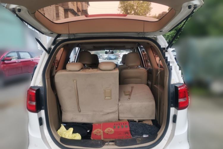 Used Baojun 730 2016 1.8L iAMT Luxury Model 7 Seats Trunk