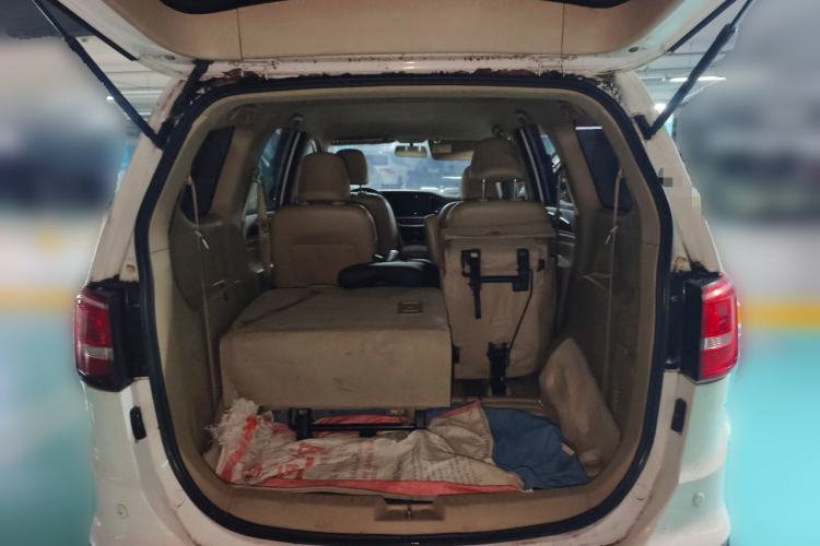 Used Baojun 730 2016 1.5L Manual Comfort Version 7 Seats China V Emission Standard Trunk