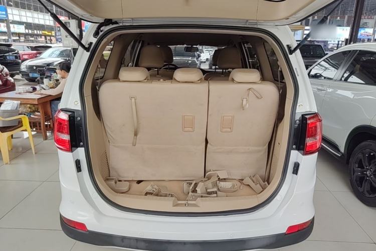 Used Baojun 730 2016 1.5L Manual Comfort Version 7 Seats China V Emission Standard Trunk