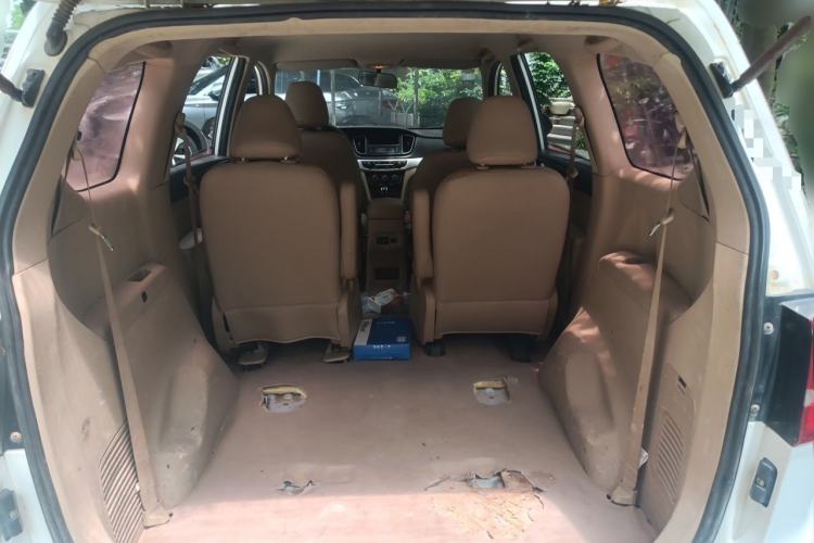 Used Baojun 730 2016 1.5L Manual Value Edition 7 Seats China V Emission Standard Trunk