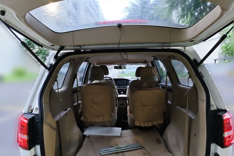 Used Baojun 730 2016 1.5T Manual Comfort Version 7 Seats Trunk