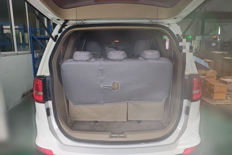 Used Baojun 730 2016 1.5L Manual Comfort Version 7 Seats China V Emission Standard Trunk