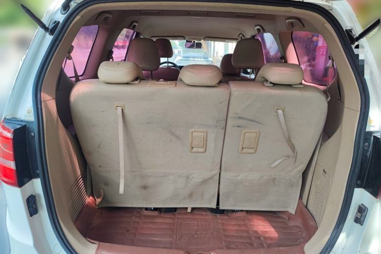 Used Baojun 730 2016 1.5L Manual Comfort Version 7 Seats China V Emission Standard Trunk